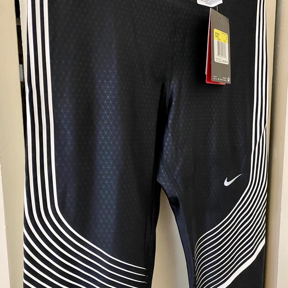 Nike running tights - Picture 7 of 11